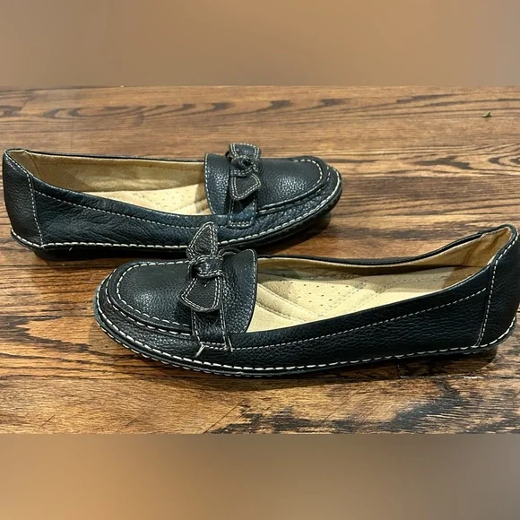 Women's NATURALIZER levity Shoes Black Leather Muted Slip On With Bow Sz 8.5M - Picture 3 of 5